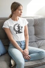 CZAROWNICA- koszulka z nadrukiem - obrazek 3