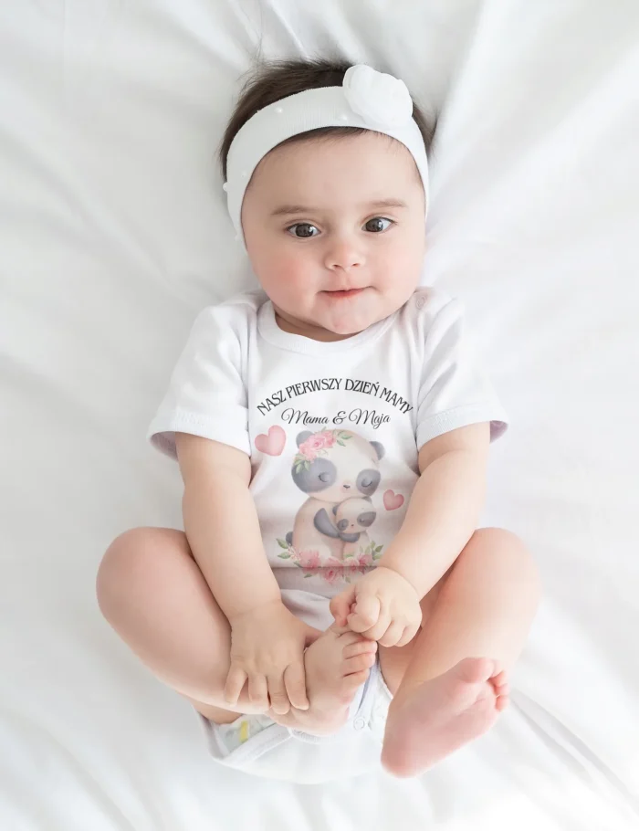 ZESTAW KOSZULKA BODY DLA KOBIETY MAMY NASZ PIERWSZY DZIEŃ MAMY PREZENT - obrazek 2