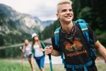Koszulka męska t-shirt wakacje W GÓRY NA SZLAK dla miłośników podróży - obrazek 3